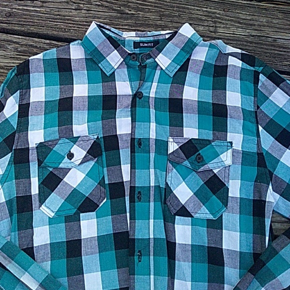 Plaid long sleeve shirt - Picture 2 of 3
